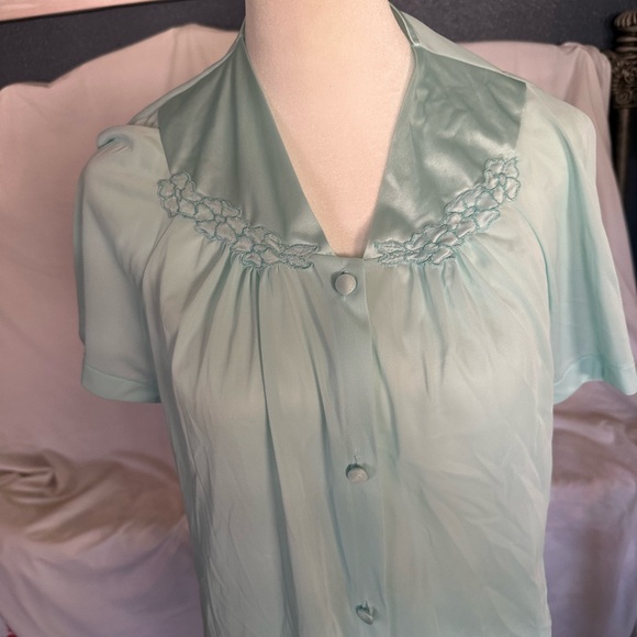 Vanity Fair Light Blue vintage Nightgown - Picture 1 of 4